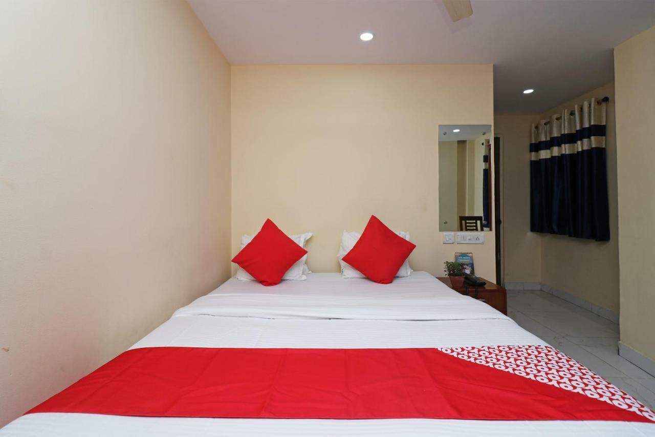 Oyo Flagship 16209 Hotel Ambar Palace Bara Bazar Exterior foto