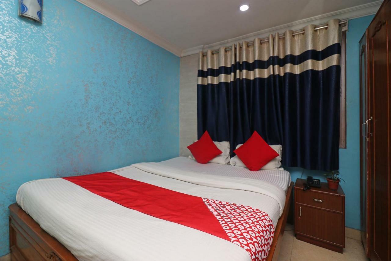 Oyo Flagship 16209 Hotel Ambar Palace Bara Bazar Exterior foto