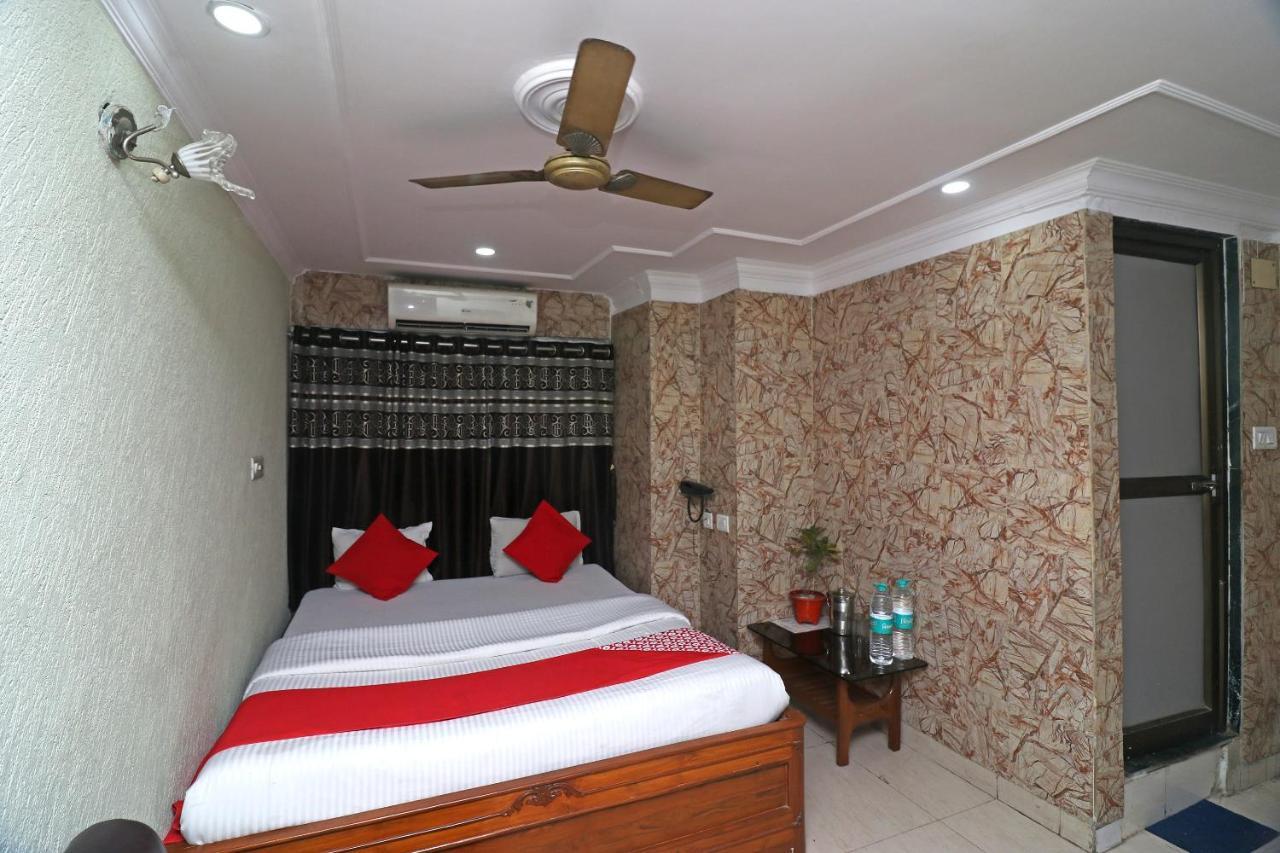 Oyo Flagship 16209 Hotel Ambar Palace Bara Bazar Exterior foto